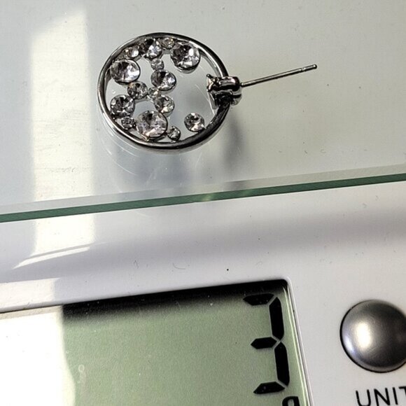 Small Crystal Round Earrings Rhinestone Bridal Small Silvertone Earrings - Picture 8 of 8